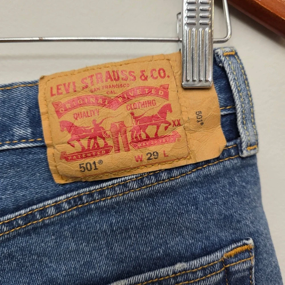 Levis 501 Original Fit Mens Denim Shorts Blue Medium Wash‎ Distressed W29 L9